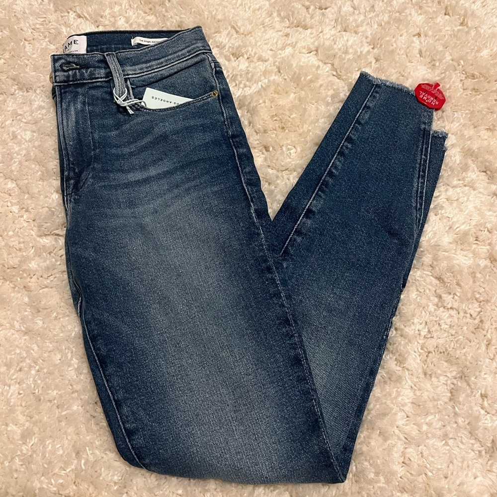 Frame jeans. Brand new never worn. Red tag can be removed at home